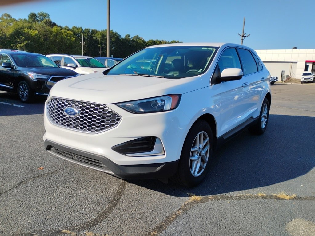 2024 Ford Edge SEL photo 4