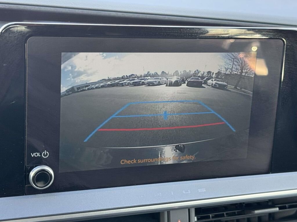 Used 2024 Toyota Prius LE Hatchback