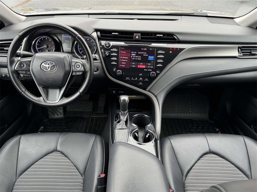 Used 2019 Toyota Camry SE Sedan