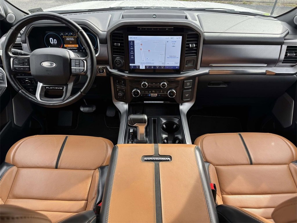 2022 Ford F-150 Platinum photo 2