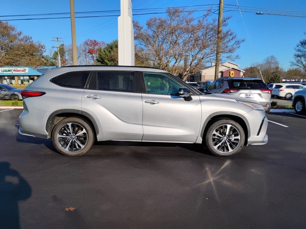 Used 2022 Toyota Highlander XSE SUV