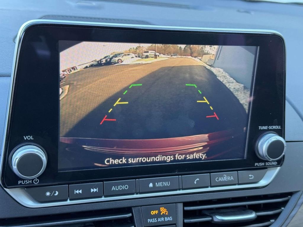 Used 2023 Nissan Altima 2.5 SV Sedan