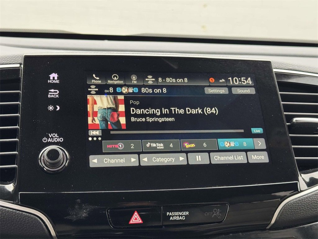 2022 Honda Pilot Touring photo 2