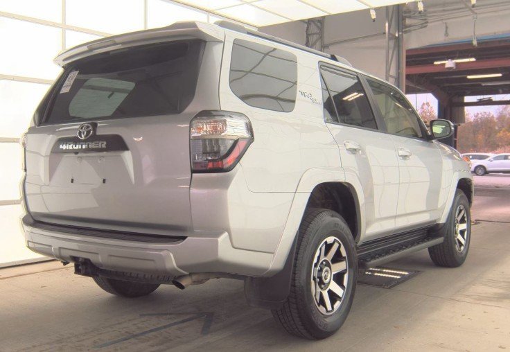 2024 Toyota 4Runner TRD Off-Road Premium photo 2