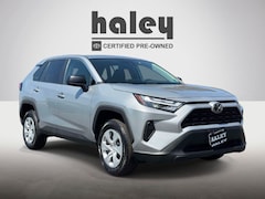 2025 Toyota RAV4 LE SUV
