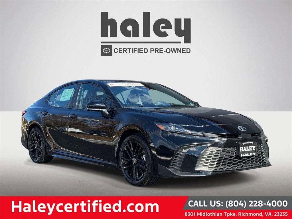 Certified 2025 Toyota Camry SE Sedan