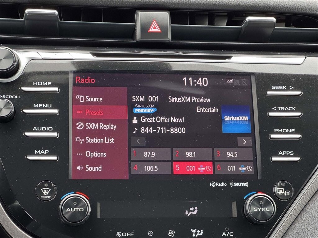 Used 2019 Toyota Camry SE Sedan