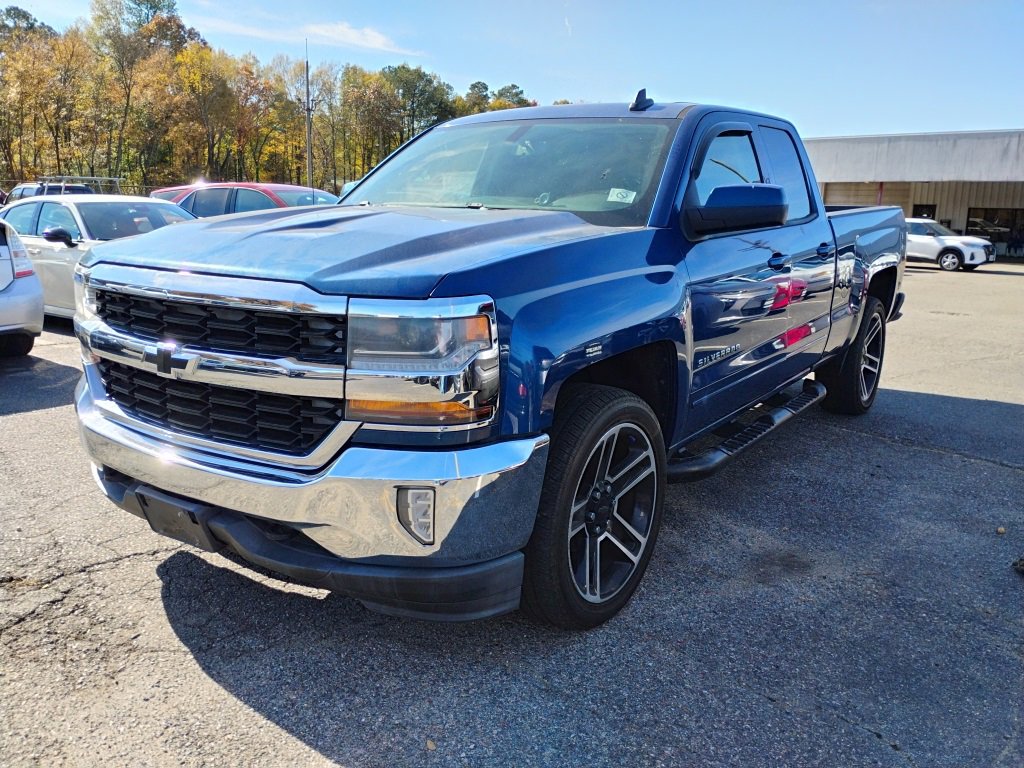 2016 Chevrolet Silverado 1500 LT photo 4