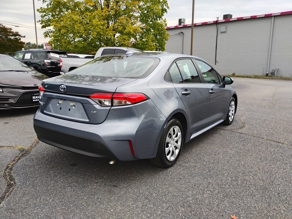 2024 Toyota Corolla LE photo 3