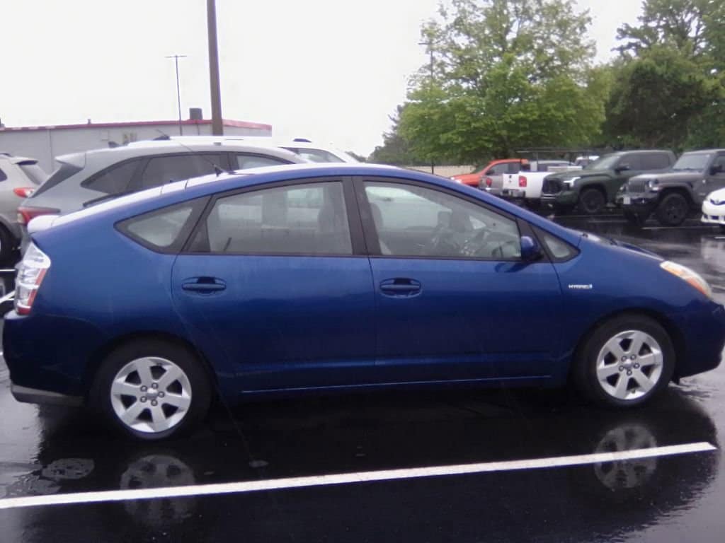 Used 2008 Toyota Prius Standard with VIN JTDKB20U087792655 for sale in Farmville, VA