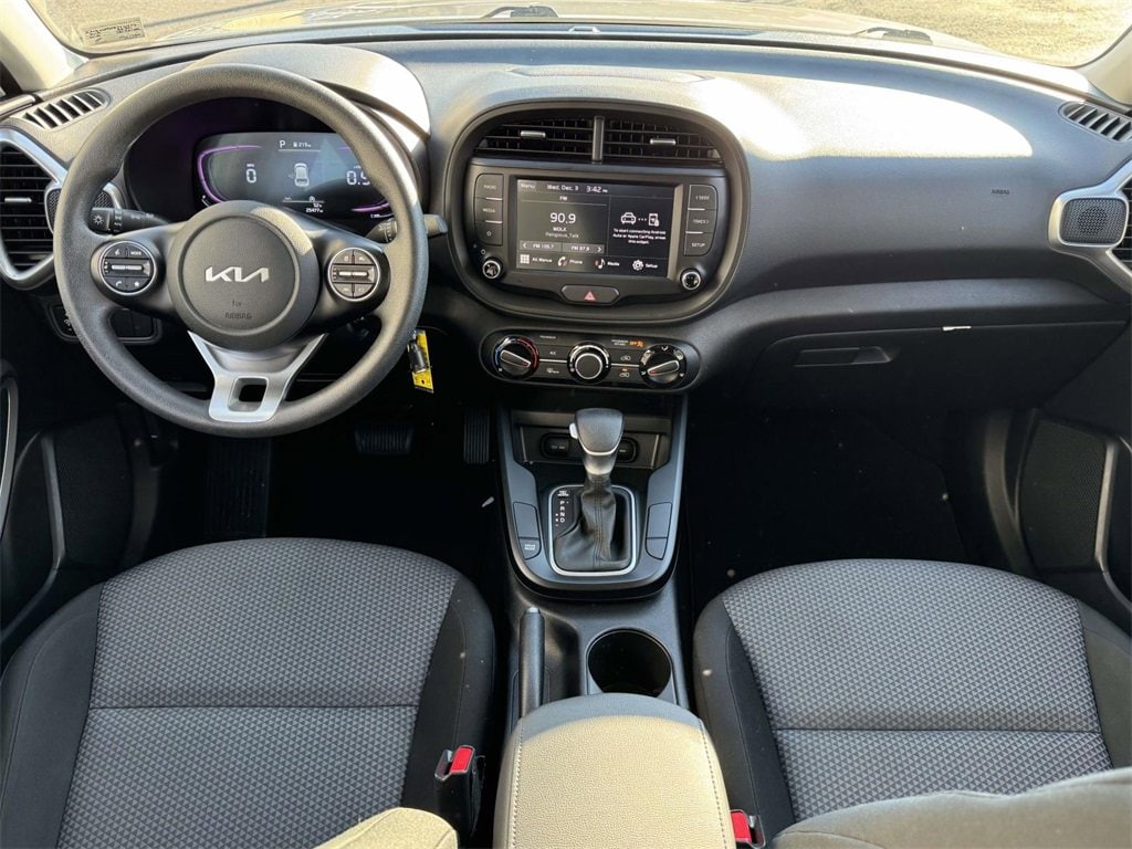 Used 2024 Kia Soul LX Hatchback