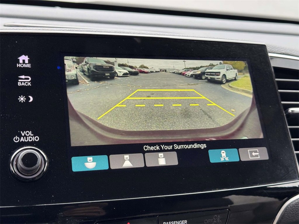 2022 Honda Pilot Touring photo 3