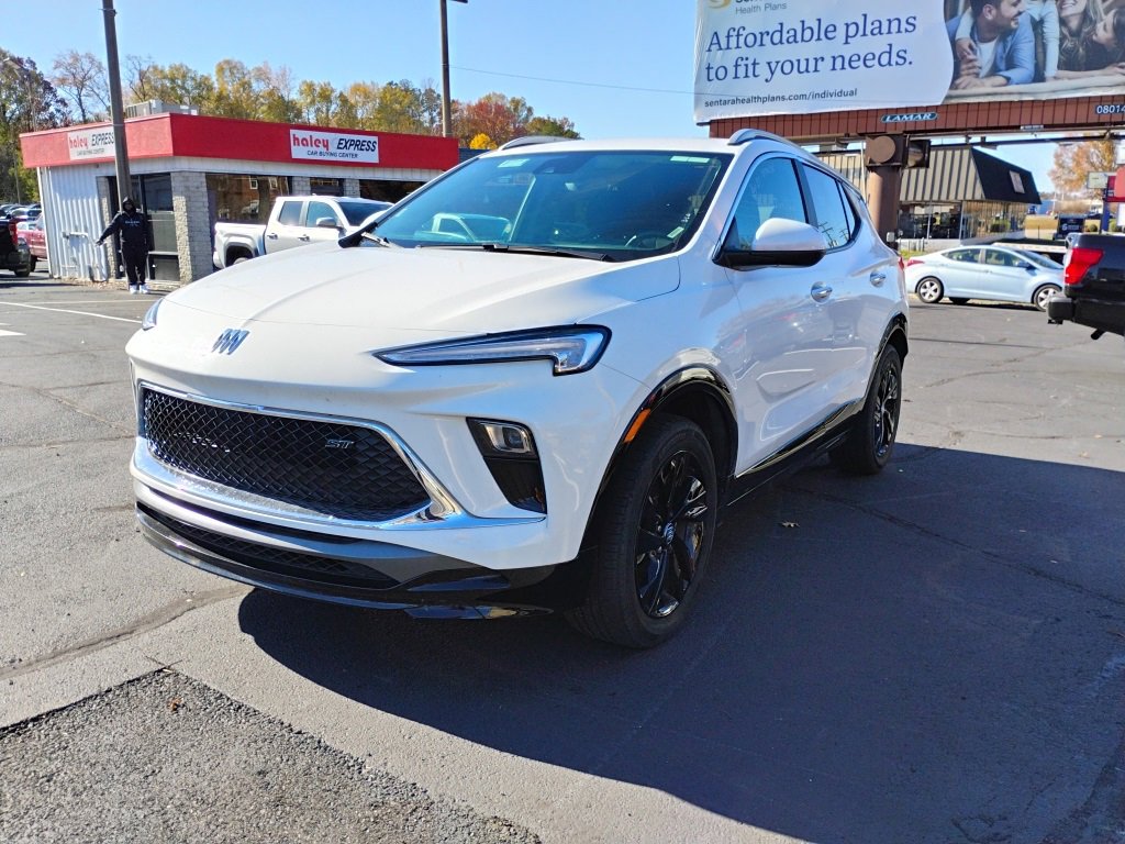 2024 Buick Encore GX Sport Touring photo 4