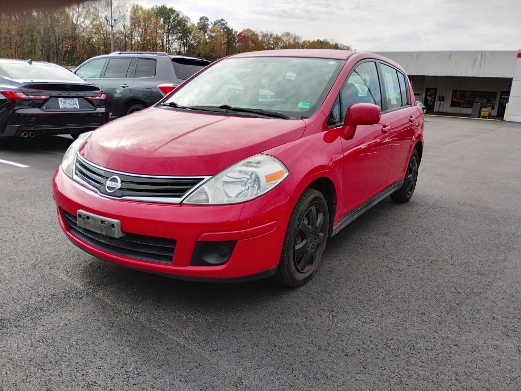 2012 Nissan Versa 1.8 S photo 2