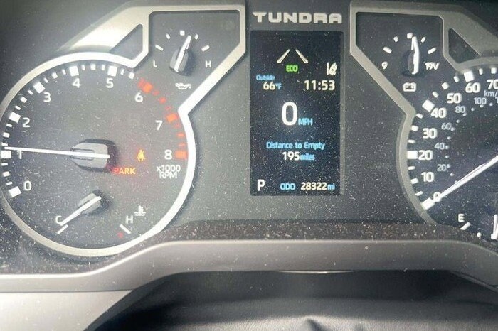 2022 Toyota Tundra SR5 CrewMax photo 4