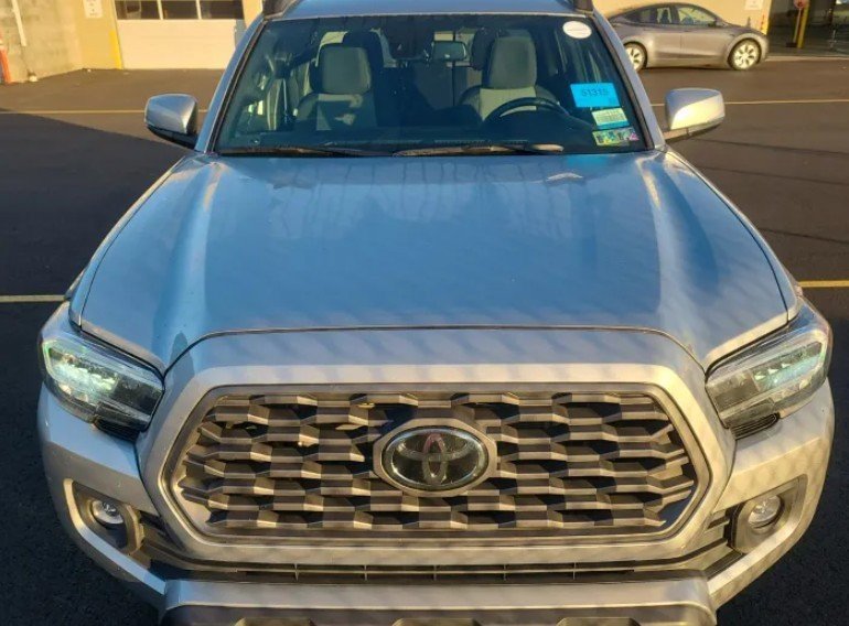 2023 Toyota Tacoma TRD Off-Road Double Cab photo 3