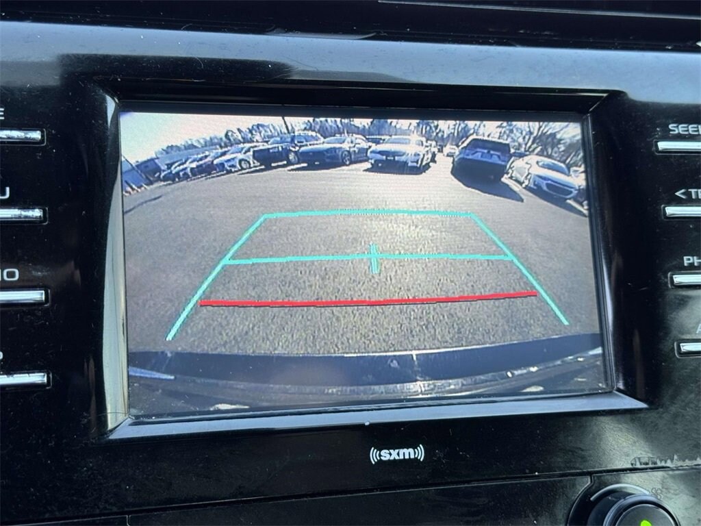 Used 2020 Toyota Camry SE Sedan