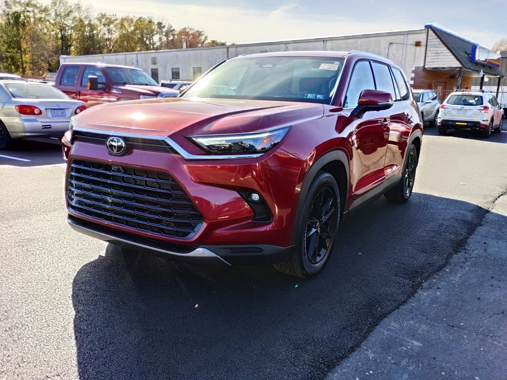 2025 Toyota Grand Highlander Platinum photo 4