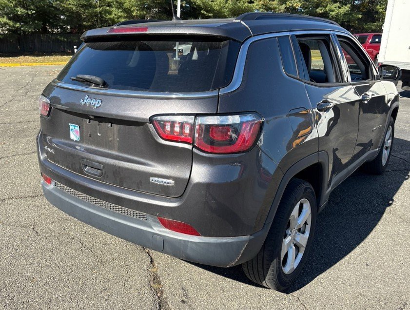 2018 Jeep Compass Latitude photo 3