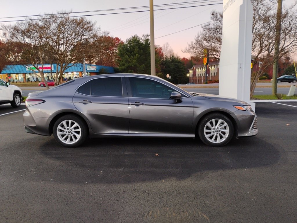 2023 Toyota Camry LE photo 2