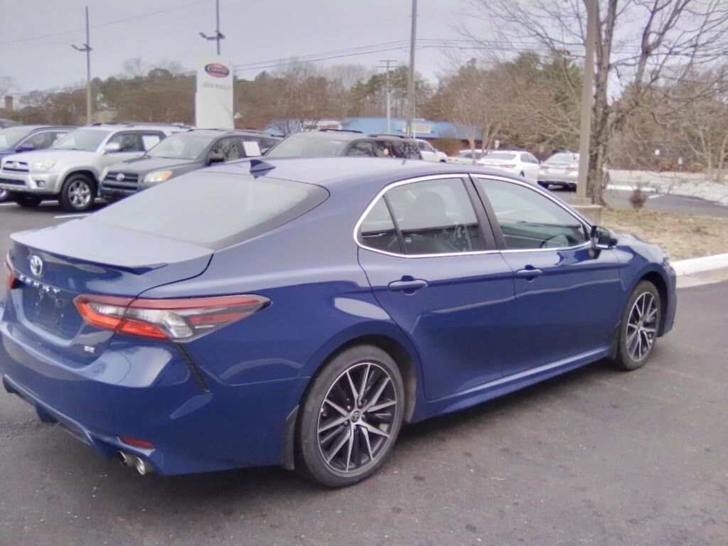 Used 2024 Toyota Camry SE Sedan
