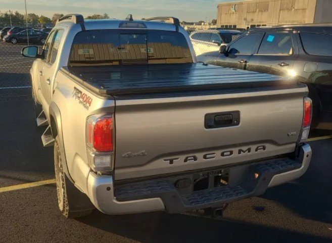 2023 Toyota Tacoma TRD Off-Road Double Cab photo 4