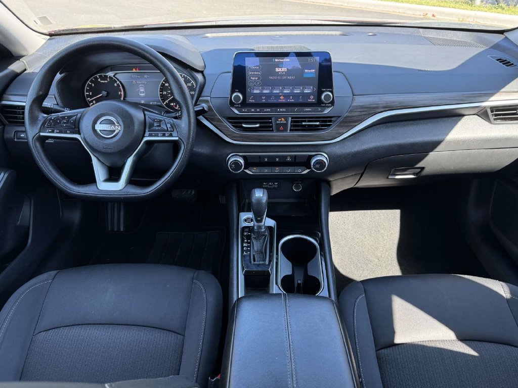 Used 2024 Nissan Altima 2.5 SV Sedan