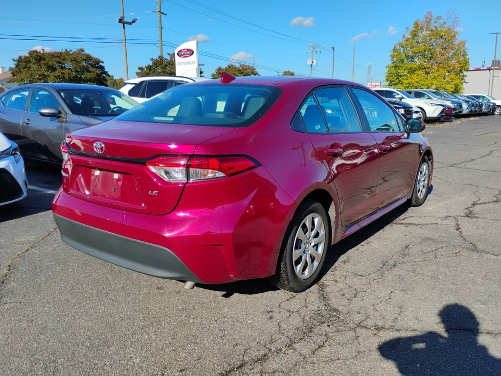 2024 Toyota Corolla LE photo 3