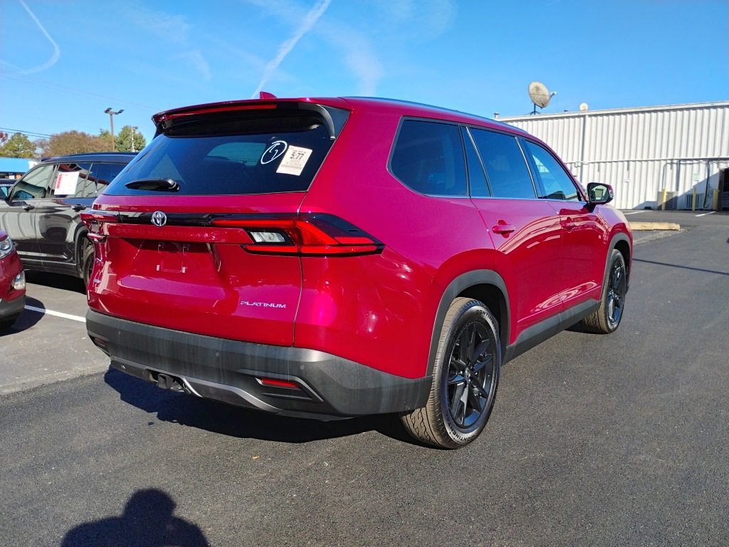 2025 Toyota Grand Highlander Platinum photo 3