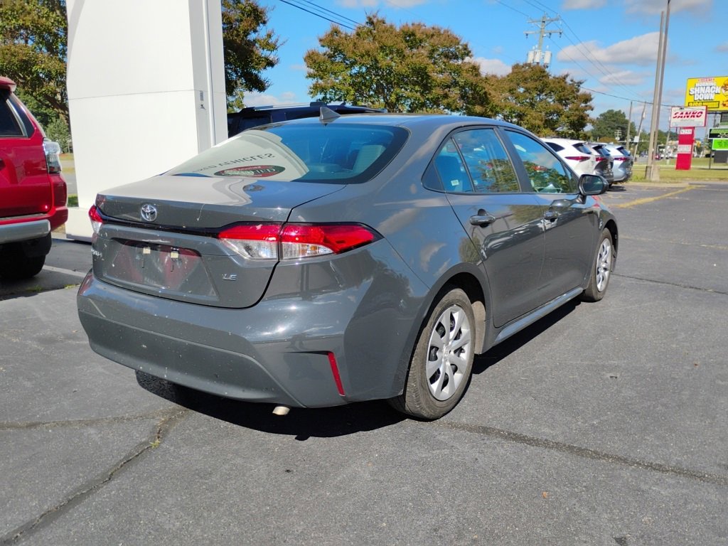 2024 Toyota Corolla LE photo 3