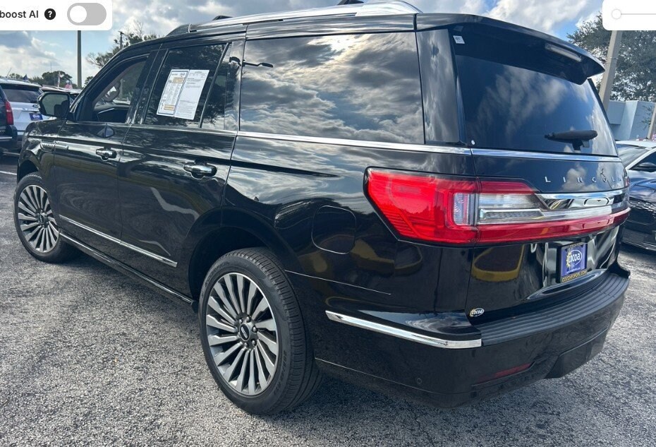 2019 Lincoln Navigator Reserve photo 2