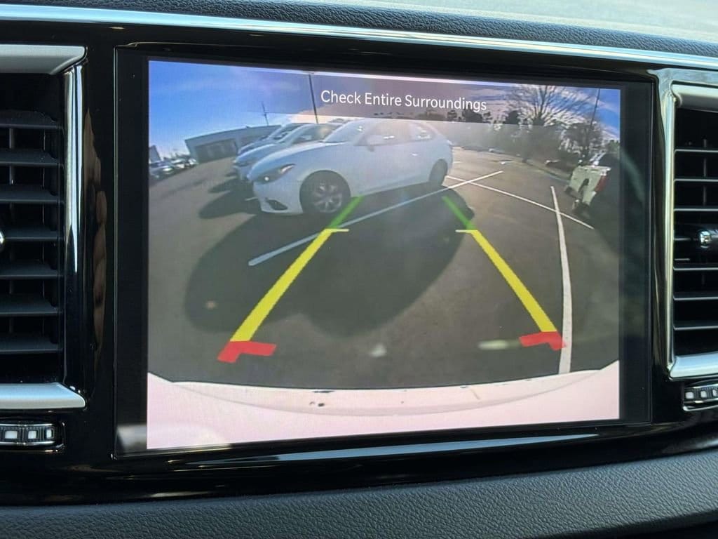 Used 2023 Chrysler Pacifica Touring L Van Passenger Van