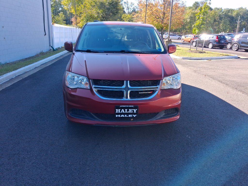 Used 2016 Dodge Grand Caravan SXT Minivan/Van
