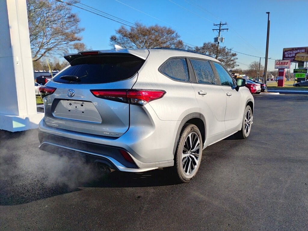 Used 2022 Toyota Highlander XSE SUV