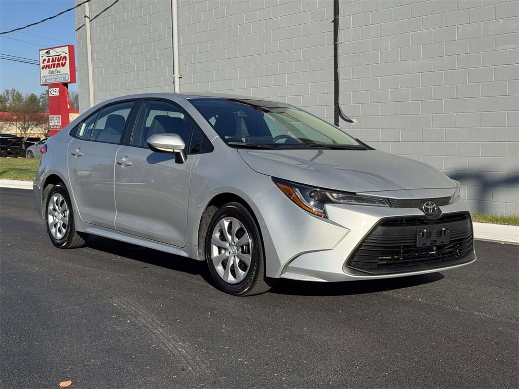 Used 2025 Toyota Corolla LE Sedan