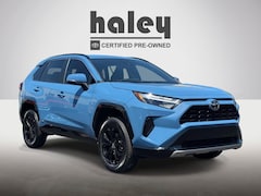 2025 Toyota RAV4 SE SUV