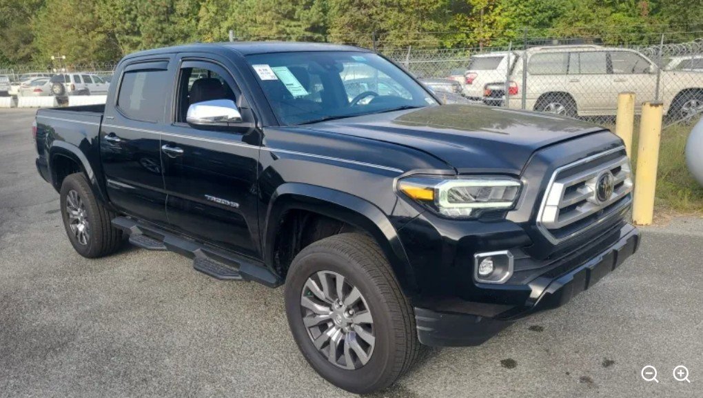 2023 Toyota Tacoma Limited V6 photo 2