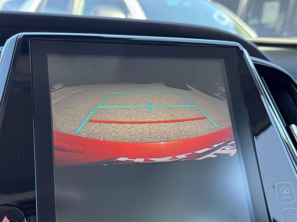 2018 Toyota Prius Four photo 4