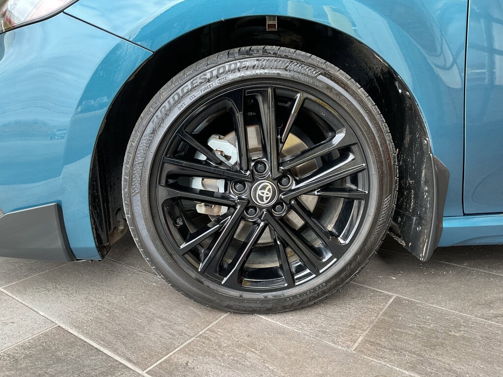 Used 2025 Toyota Camry SE Sedan