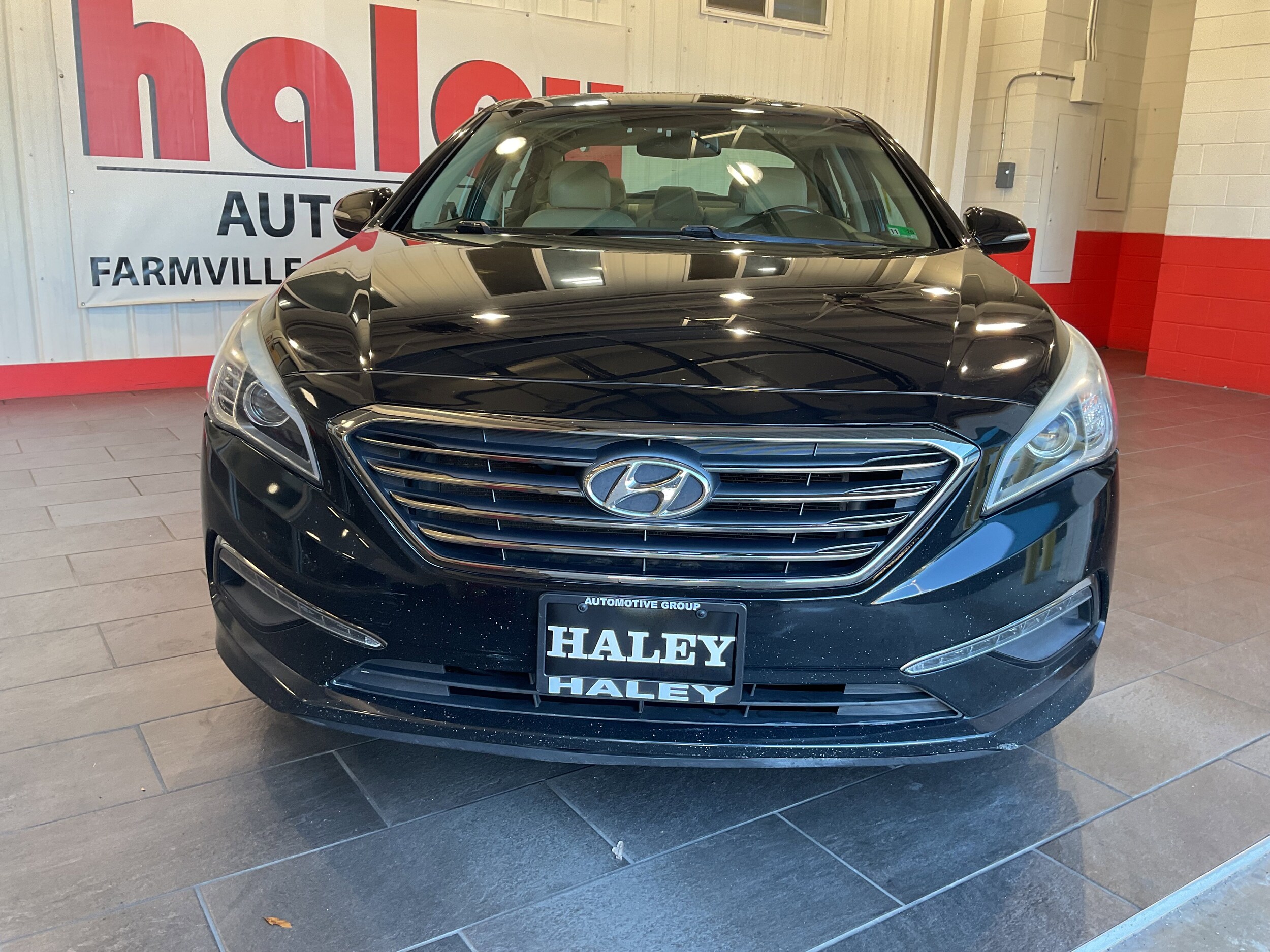 2015 Hyundai Sonata Limited photo 2