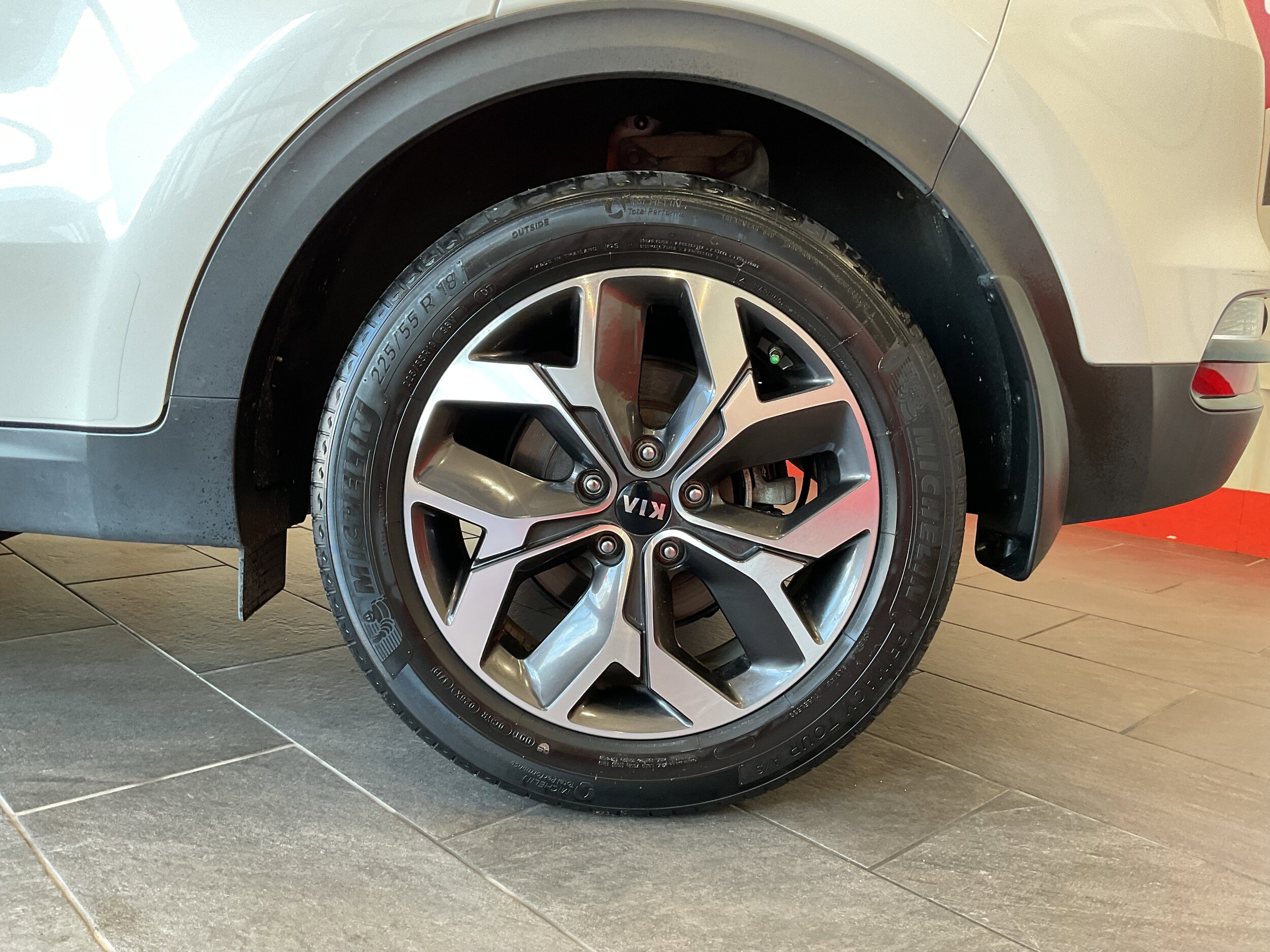 2020 Kia Sportage EX photo 3