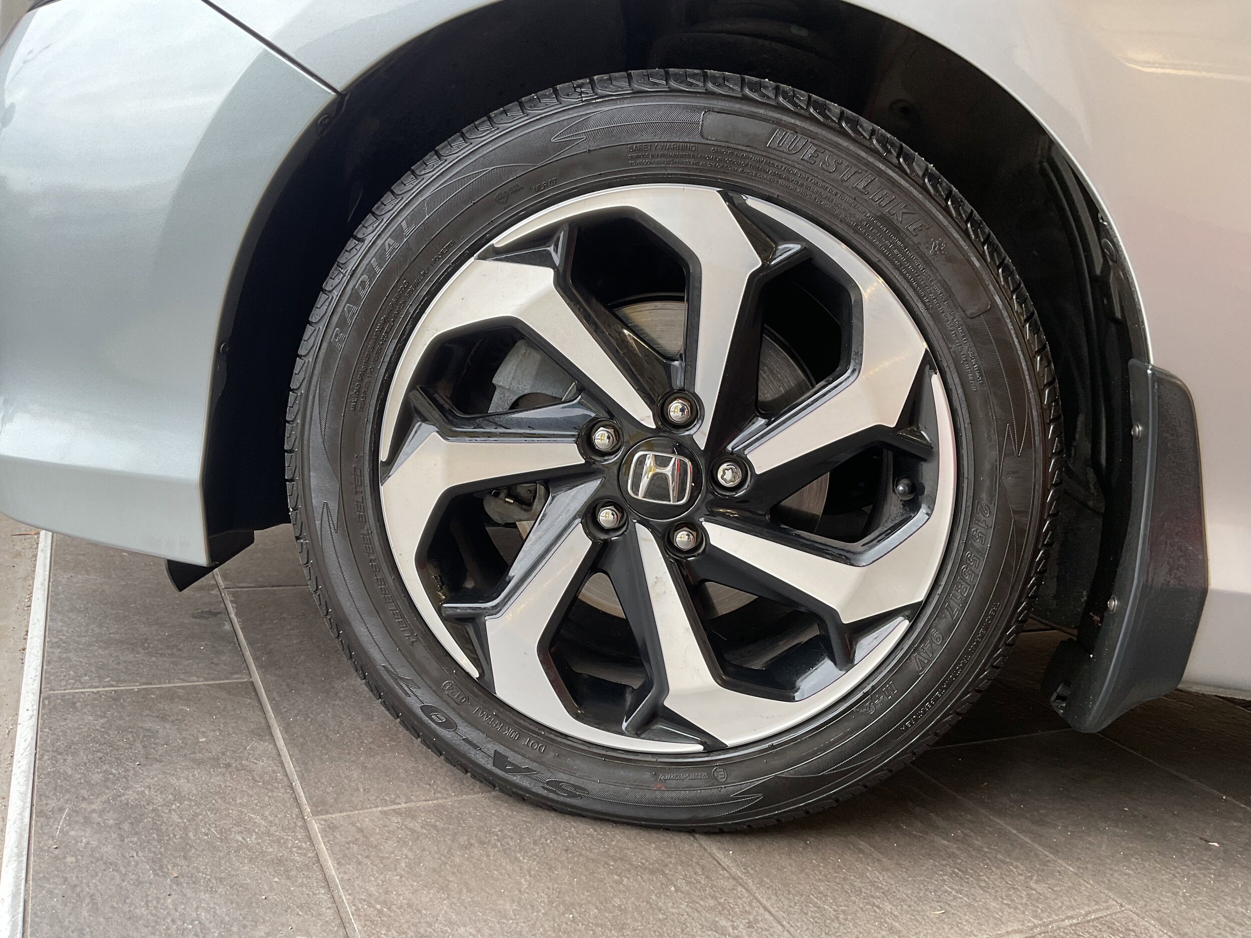 2017 Honda Accord EX-L photo 2