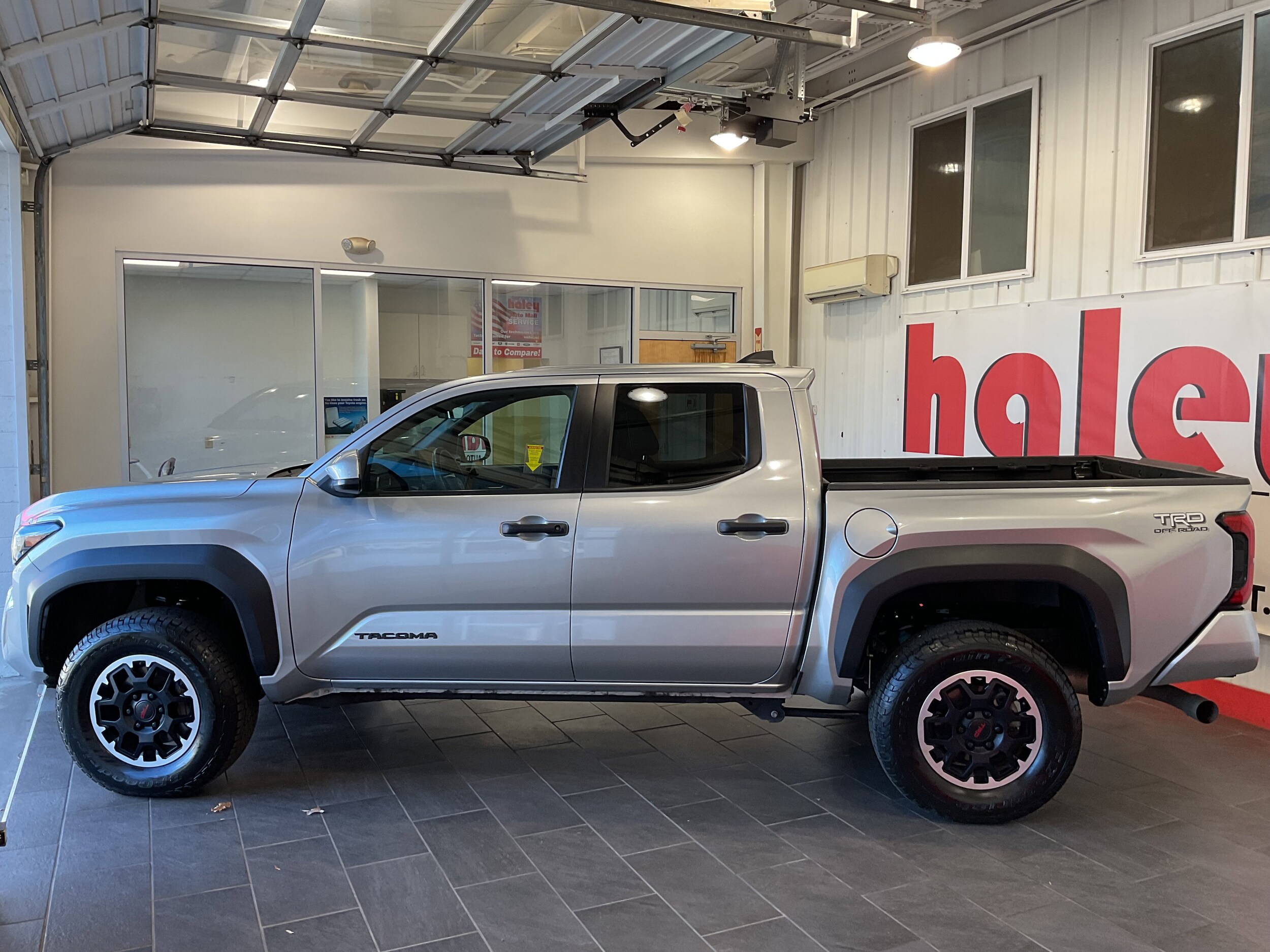 2024 Toyota Tacoma TRD Double Cab photo 4