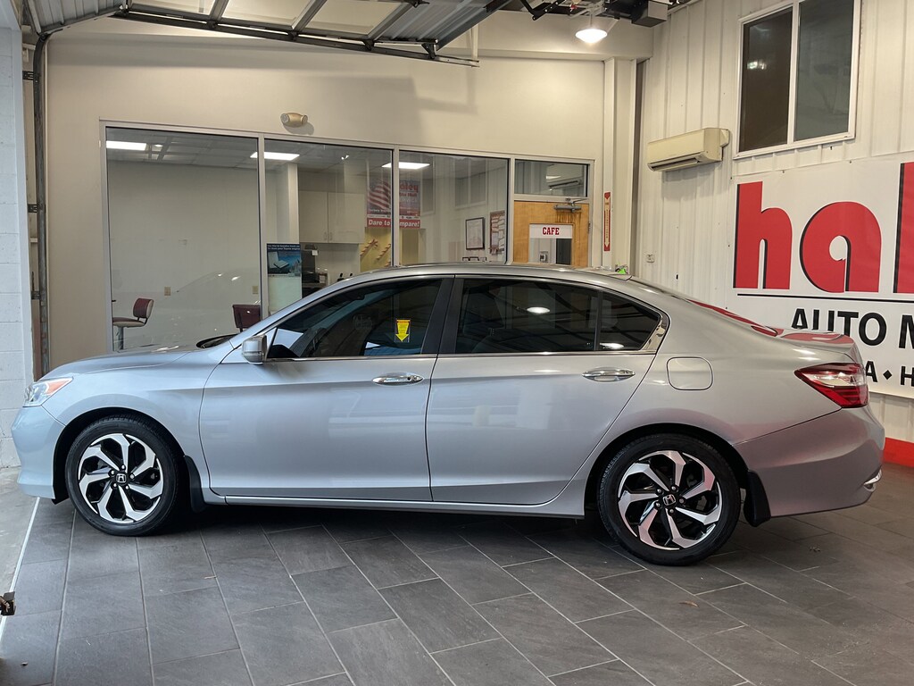 Used 2017 Honda Accord Sedan EX-L Sedan