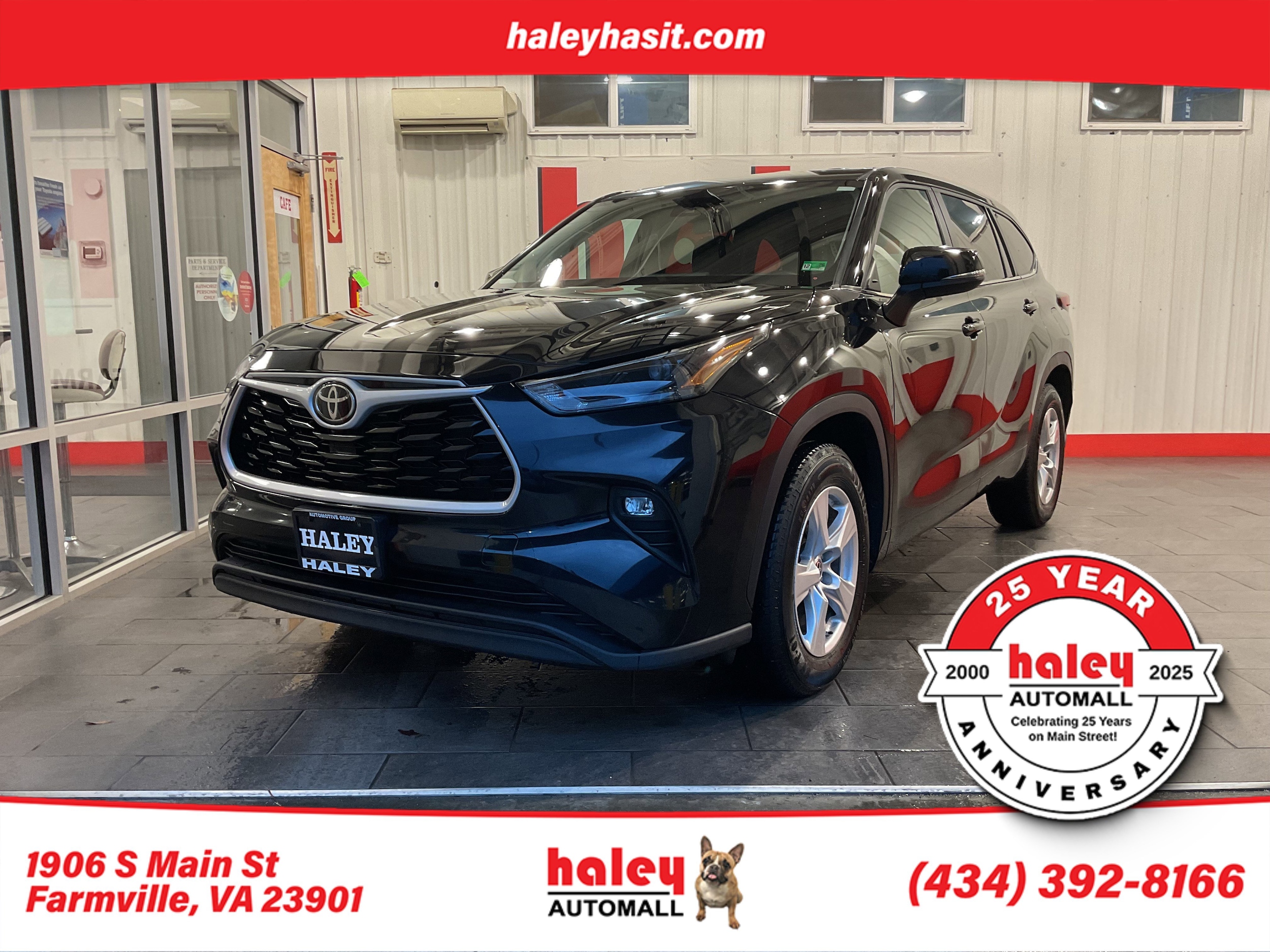 2023 Toyota Highlander LE's photo