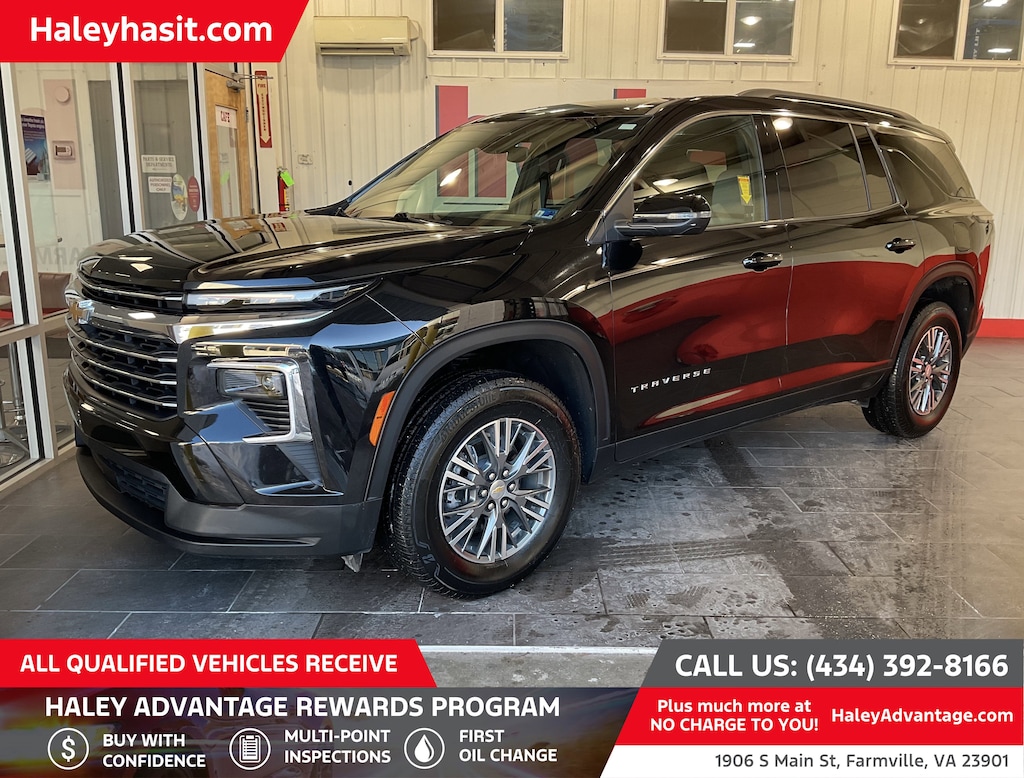 Used 2025 Chevrolet Traverse FWD LT SUV