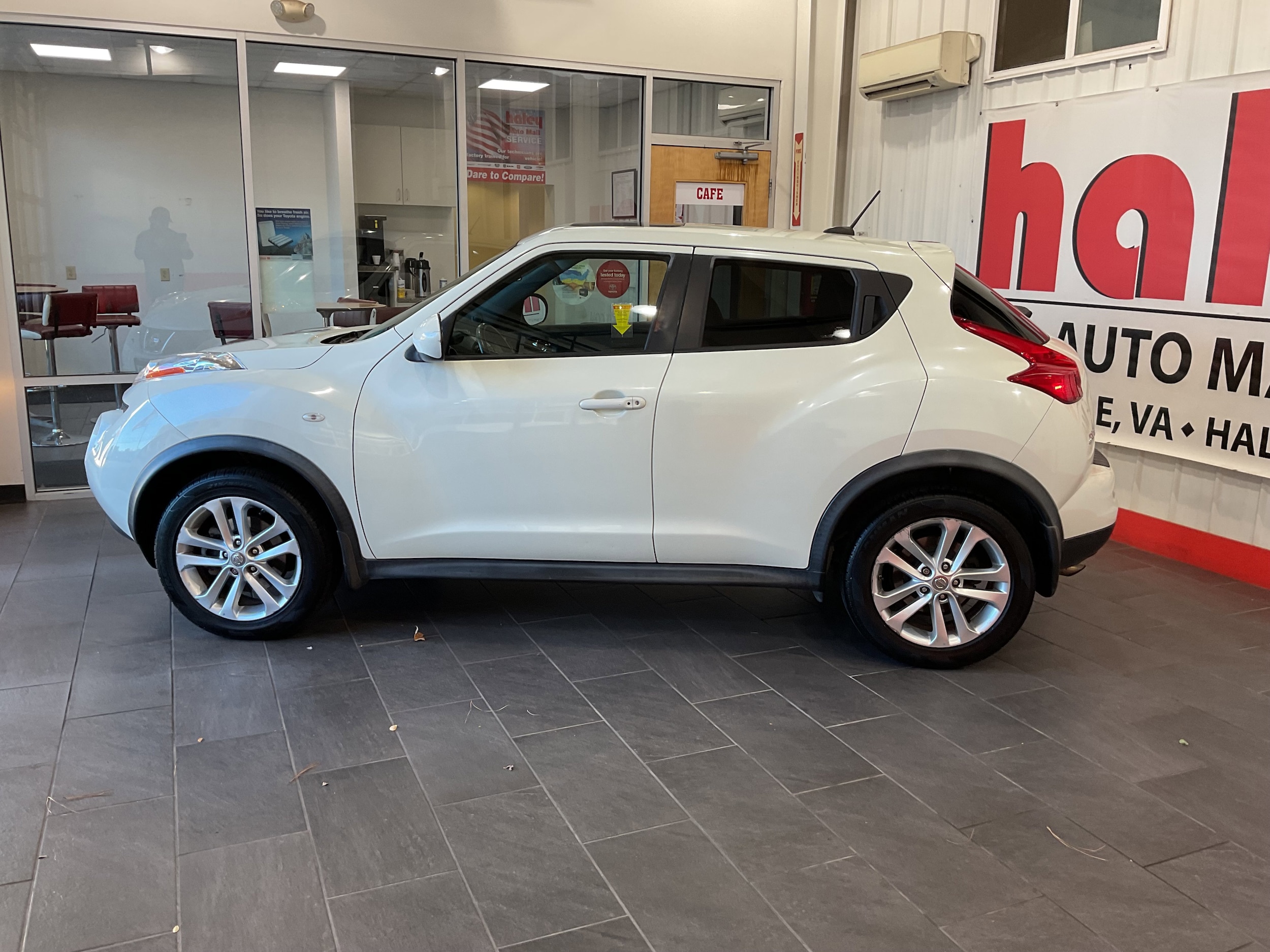 Used 2012 Nissan JUKE SL with VIN JN8AF5MR7CT116697 for sale in Farmville, VA