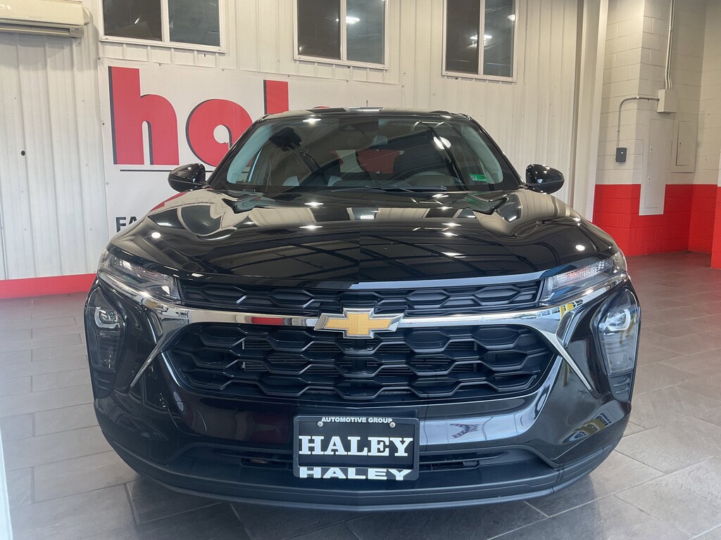 Used 2024 Chevrolet Trax LS SUV