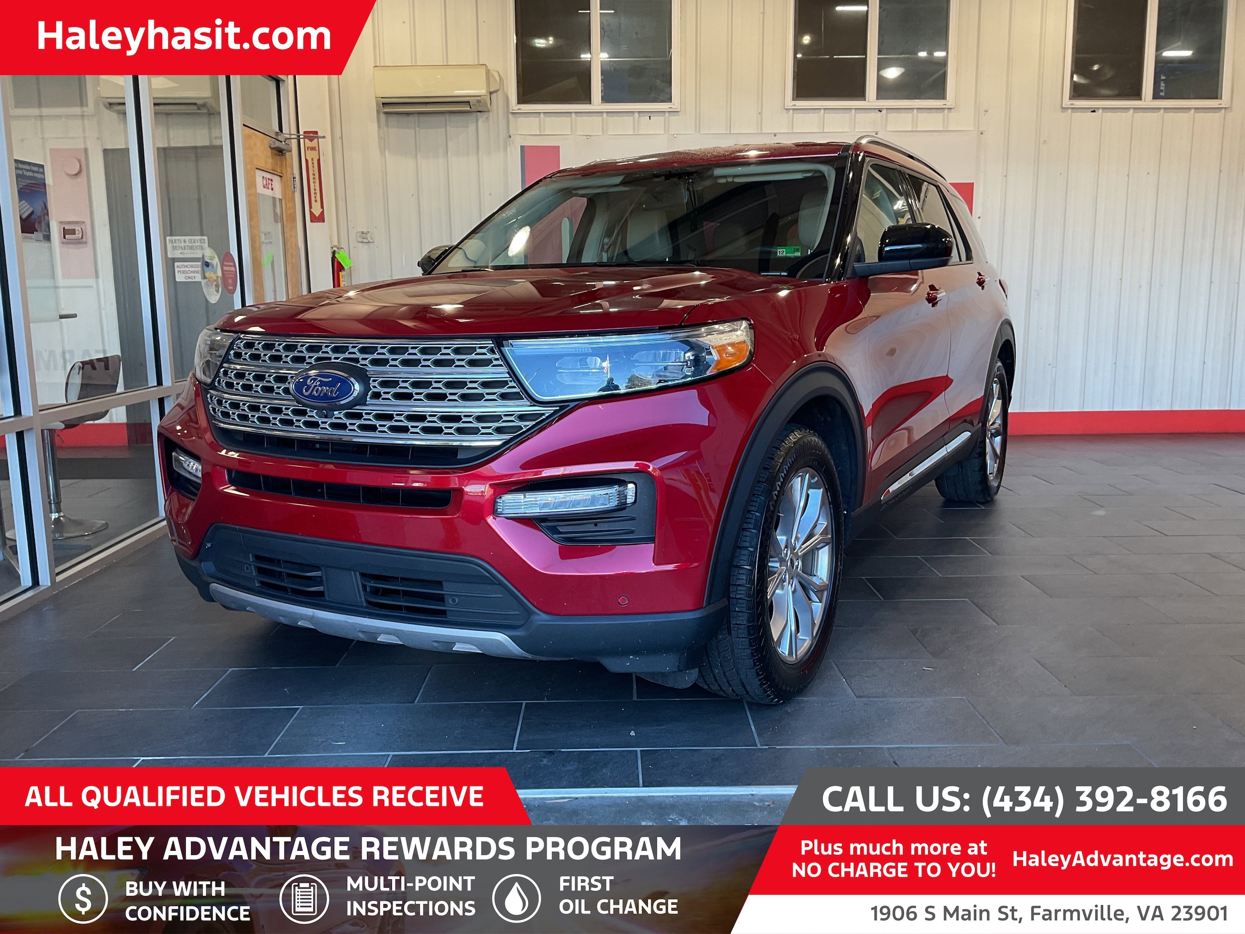 2024 Ford Explorer Limited's photo