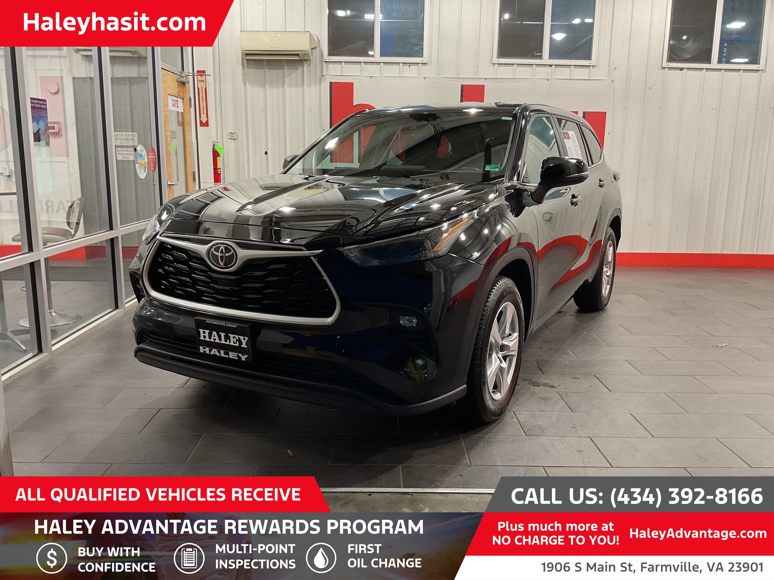 2023 Toyota Highlander LE's photo